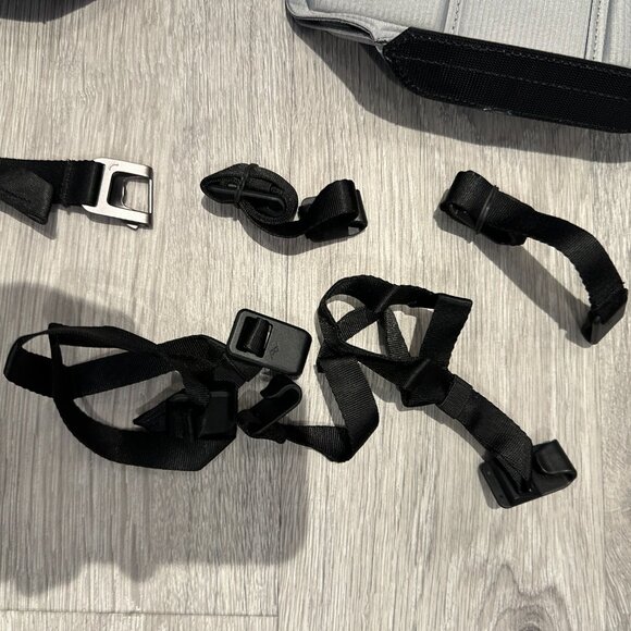 Peak Design Everyday Backpack V2, 20L, Charcoal - Picture 14 of 16